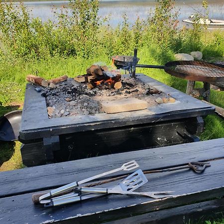 Camp Caroli Wooden Cabins Jukkasjärvi Esterno foto