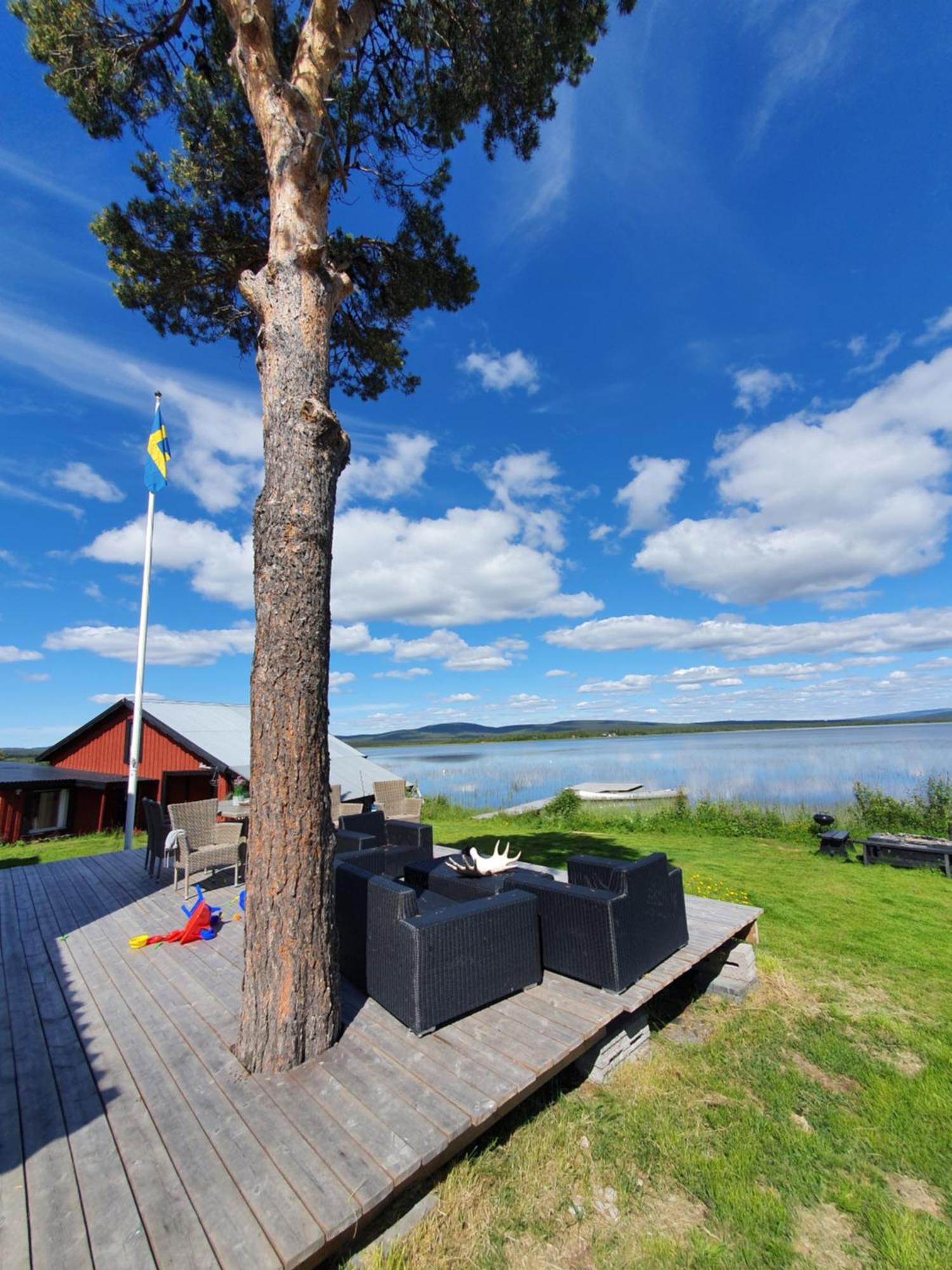 Camp Caroli Wooden Cabins Jukkasjärvi Esterno foto